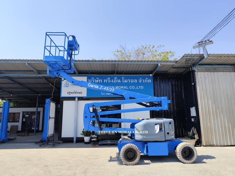 รถกระเช้า Boom Lift Genie Z45-25