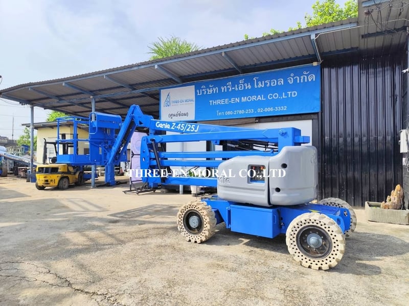 รถกระเช้า Boom Lift Genie Z45-25J รถกระเช้า Boom Lift Genie Z45-25J
