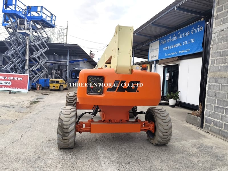 รถกระเช้า Boom Lift JLG E600JP