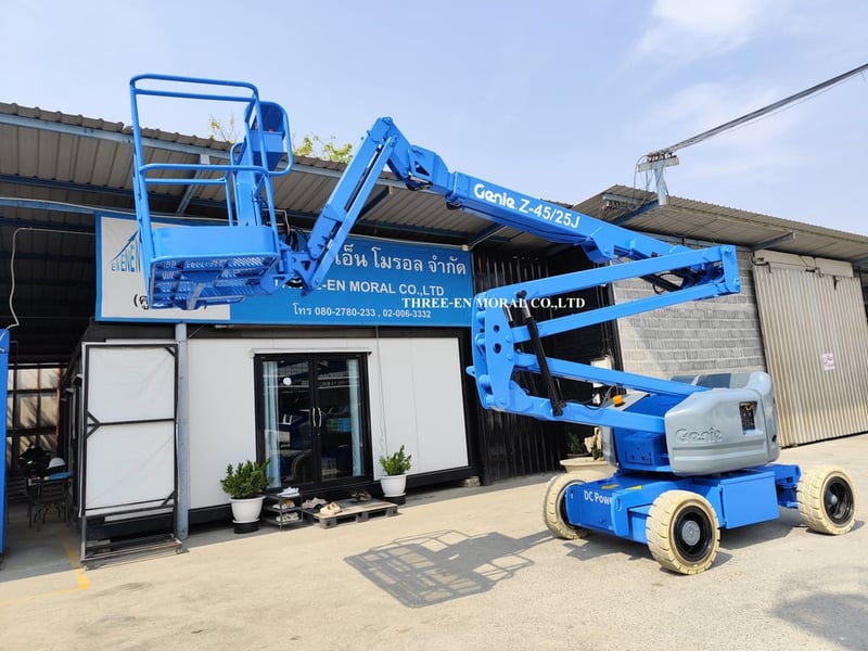 รถกระเช้า Boom Lift Genie Z45-25J