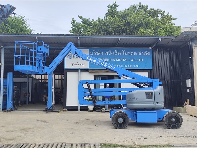 รถกระเช้า Boom Lift Genie Z45-25J