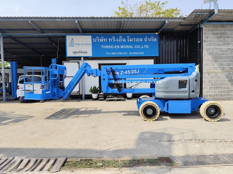 รถกระเช้า Boom Lift Genie Z45-25J 