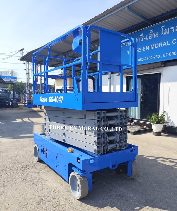 รถกระเช้า Scissor Lift Genie GS-4047