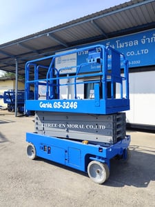 รถกระเช้า Scissor Lift Genie GS-3246