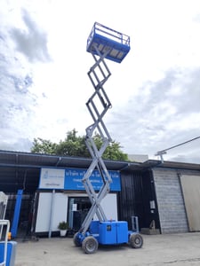 รถกระเช้า Scissor Lift Genie GS4069DC รถกระเช้า Scissor Lift Genie GS4069DC