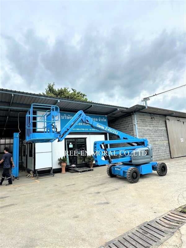 รถกระเช้า Boom Lift Genie Z45-25J