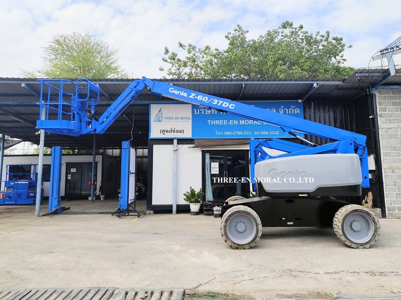 รถกระเช้า Boom Lift Genie Z60-37DC