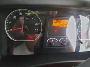 ISUZU FTR 240แรงม้า รถบรรทุก 6ล้อ รถหัวลากติดเครน เลขไมล์ 3,312 กม.