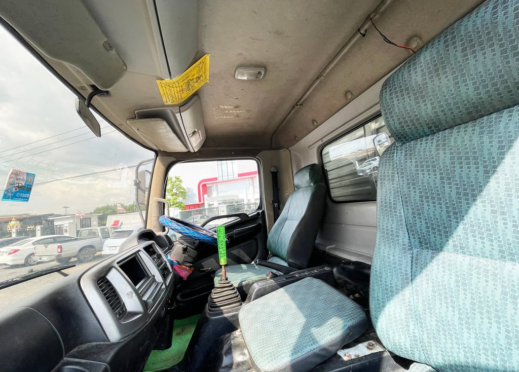 6 ล้อ คอกสูง  HINO FC9J 145 แรง ปี 53