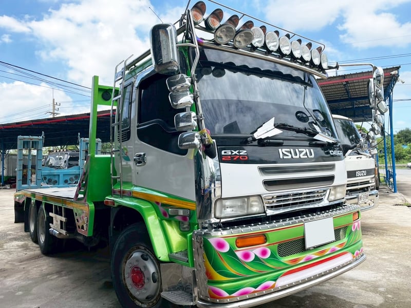 10 ล้อ ท้ายลาด ISUZU FVM33 195 แรง ปี 47 10 ล้อ ท้ายลาด ISUZU FVM33 195 แรง ปี 47