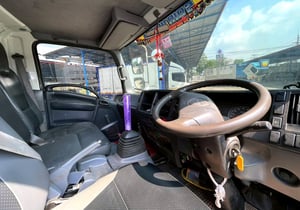 6 ล้อดั้ม ขาวรับทรัพย์ ISUZU NQR 175 แรง ปี 57 6 ล้อดั้ม ขาวรับทรัพย์ ISUZU NQR 175 แรง ปี 57