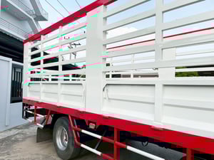 6 ล้อคอก ISUZU FRR 210 แรง ปี 61