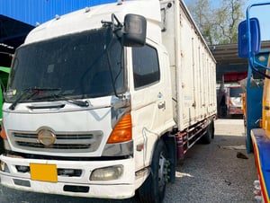 10 ล้อ ตู้บรรทุก มาอีกคันครับ HINO FG1J 212 แรง ปี 47 10 ล้อ ตู้บรรทุก มาอีกคันครับ HINO FG1J 212 แรง ปี 47
