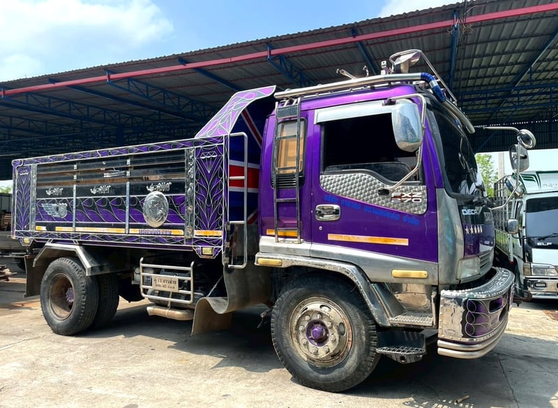 6 ล้อ ม่วงพ่วงทรัพย์ ISUZU FTR 200 แรง ปี 45 6 ล้อ ม่วงพ่วงทรัพย์ ISUZU FTR 200 แรง ปี 45