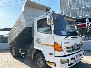 6 ล้อ ดั้มขาว  HINO FC9J 145 แรง ปี 53