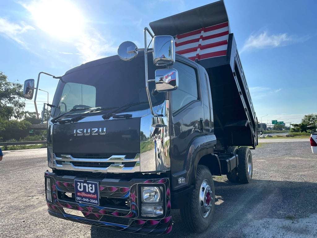 ISUZU FTR 34 6 ล้อ ดั้มเขียว
240 แรง ปี 55 ISUZU FTR 34 6 ล้อ ดั้มเขียว
240 แรง ปี 55