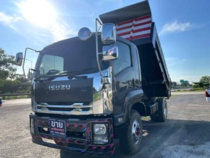 ISUZU FTR 34 6 ล้อ ดั้มเขียว
240 แรง ปี 55 ISUZU FTR 34 6 ล้อ ดั้มเขียว
240 แรง ปี 55