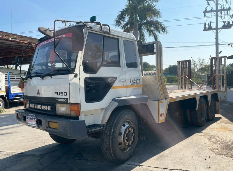 10 ล้อ ท้ายลาด เข้ามาแล้วครับ  MITSUBISHI FN 220 แรง ปี 45