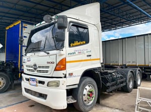 ออกรถเพียง 79,000 . - เท่านั้น‼️ 10 หัวลาก HINO FM1A 344 แรง ปี 56 ออกรถเพียง 79,000 . - เท่านั้น‼️ 10 หัวลาก HINO FM1A 344 แรง ปี 56