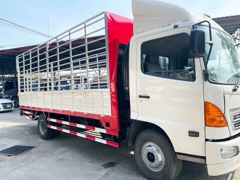 รถหกล้อคอก  HINO FC4J 144 แรง ปี 47