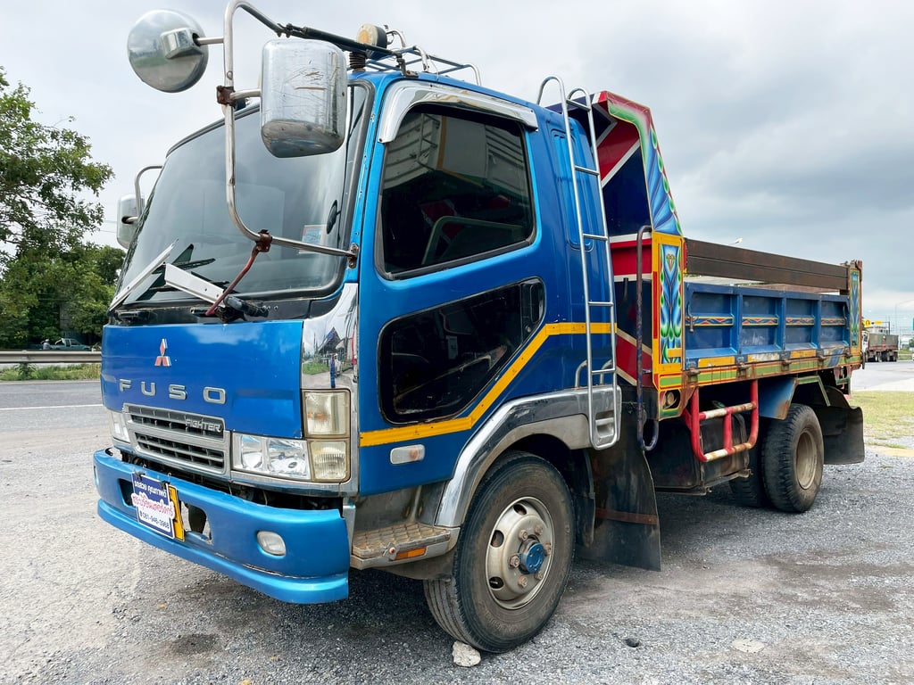 MITSUBISHI FUSO FK 206 แรงม้า รถบรรทุก 6 ล้อ ดั้มพ์ ปี 2563