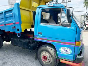 6 ล้อ ดั้ม น้ำเงิน นำทรัพย์ มาแล้ว  ISUZU NPR 115 แรง ปี 33