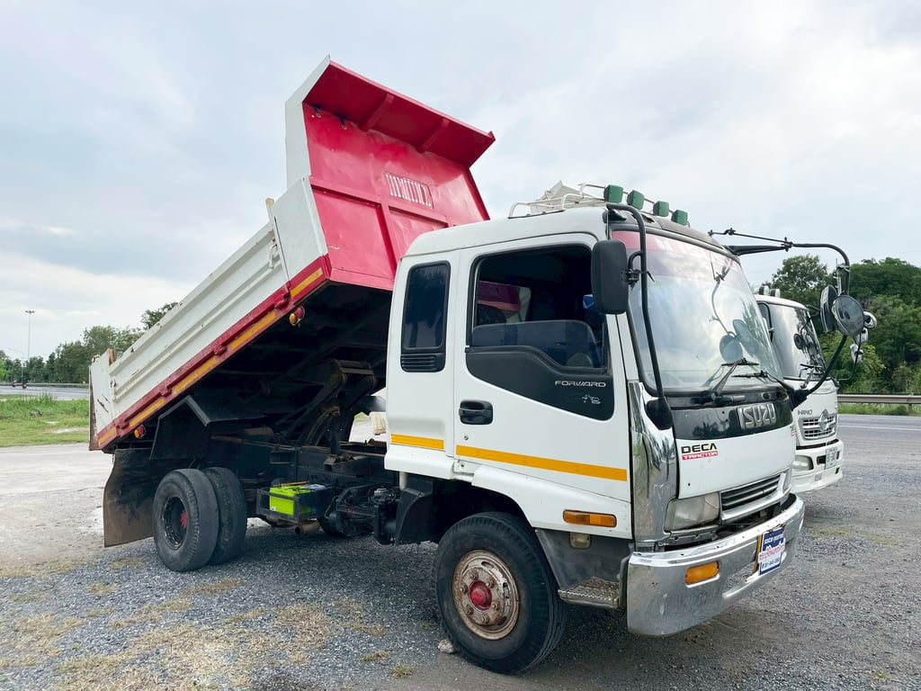 6 ล้อ ดั้ม ISUZU FRR 195 แรง ปี 13 6 ล้อ ดั้ม ISUZU FRR 195 แรง ปี 13