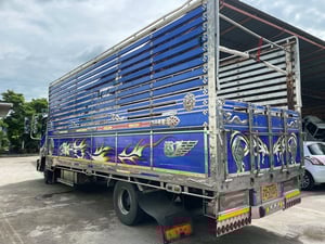 6 ล้อ คอก น้ำเงินนำทรัพย์  ISUZU FRR 210 แรง ปี 59