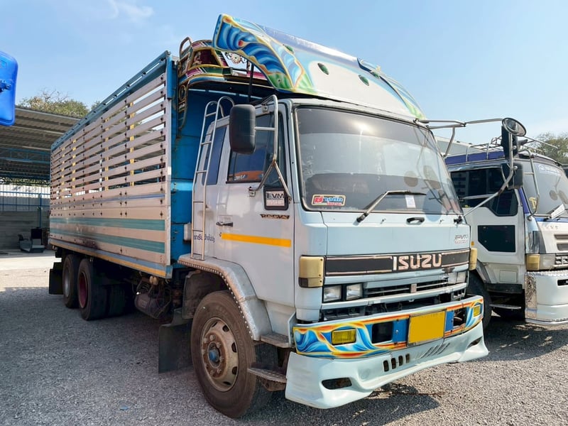 10 ล้อบรรทุก  🚛  ISUZU FVM 195 แรง ปี 38