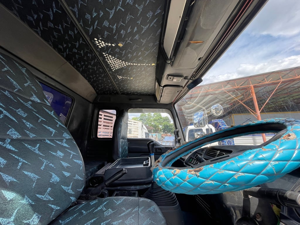 ISUZU FTR33 195 แรง ปี 40 ISUZU FTR33 195 แรง ปี 40