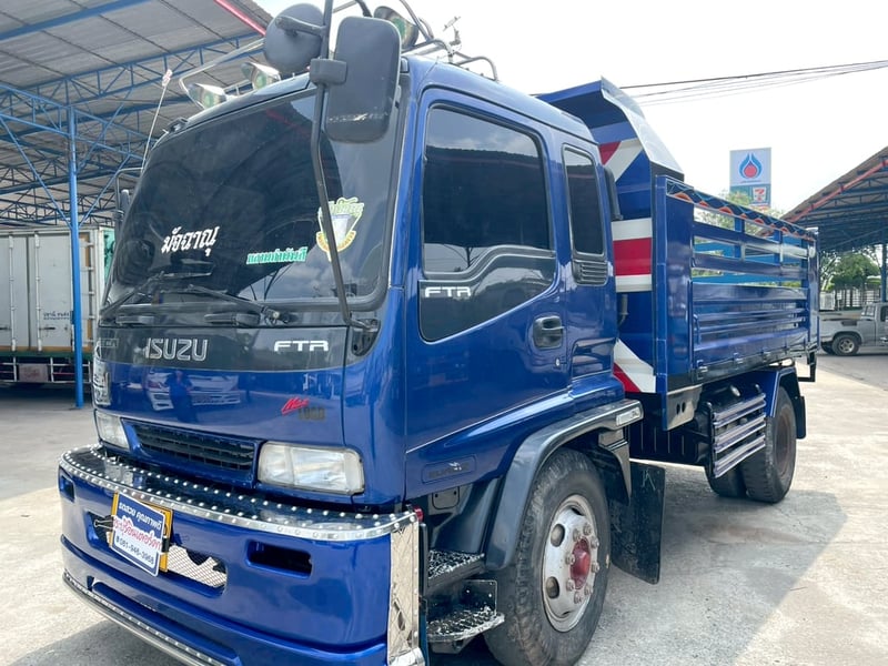 ISUZU FTR 200 แรง ปี 48 ยาว 3.8 x 2.2 m พร้อมใช้