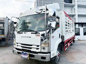 6 ล้อคอก ISUZU FRR 210 แรง ปี 61