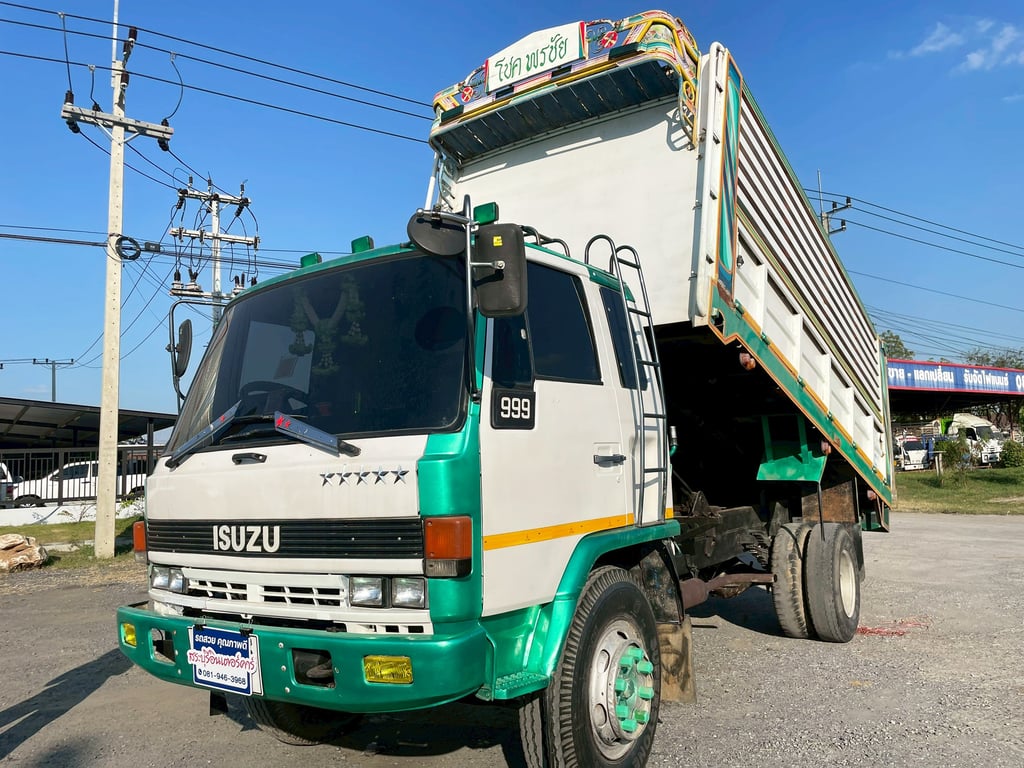 6 ล้อ ดั้ม เกษตร ISUZU 145 แรง ปี 33 6 ล้อ ดั้ม เกษตร ISUZU 145 แรง ปี 33