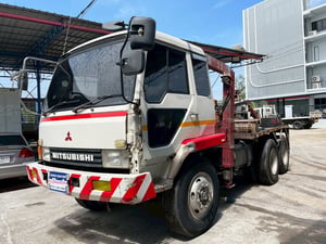 รถบรรทุก 10 ล้อ เฉพาะกิจ รถยก  MITSUBISHI FN527 220 แรง ปี 45