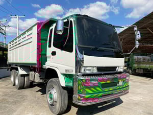 สิบล้อ  ISUZU FXZ 23  270 แรง ปี 48 