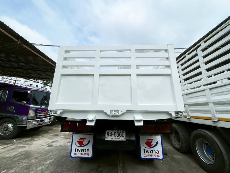 MITSHUBISHI FN527M  205 แรง ปี 41