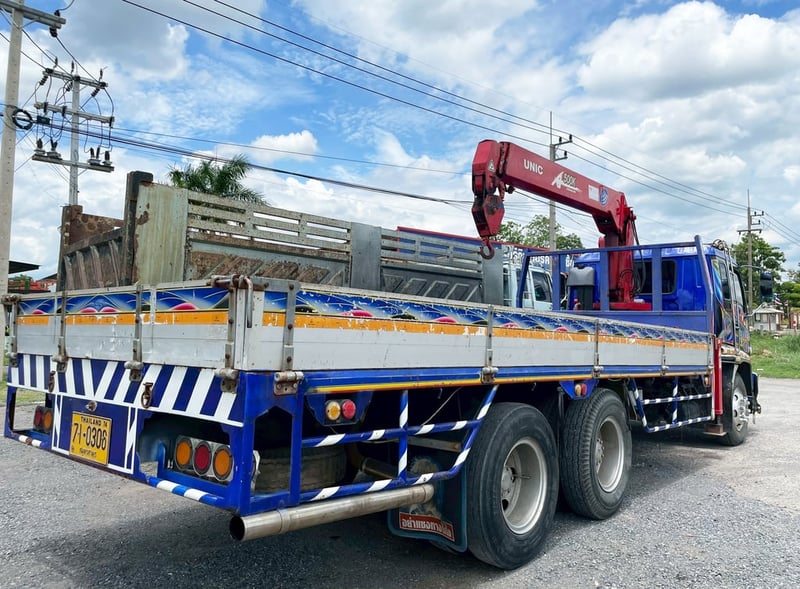 10 ล้อ ติดเครน 5 ตัน ISUZU FVM33 195 แรง ปี 42