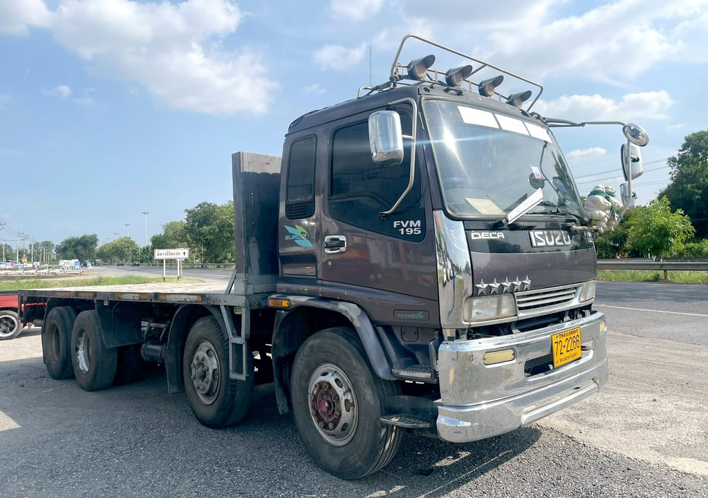 ISUZU FVM 195 แรง ปี 47 รถบรรทุก 12 ล้อ กระบะพื้นเรียบ ISUZU FVM 195 แรง ปี 47 รถบรรทุก 12 ล้อ กระบะพื้นเรียบ