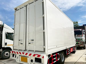 6 ล้อ ตู้บรรทุกขาว HINO FC4J 144 แรง ปี 47 6 ล้อ ตู้บรรทุกขาว HINO FC4J 144 แรง ปี 47