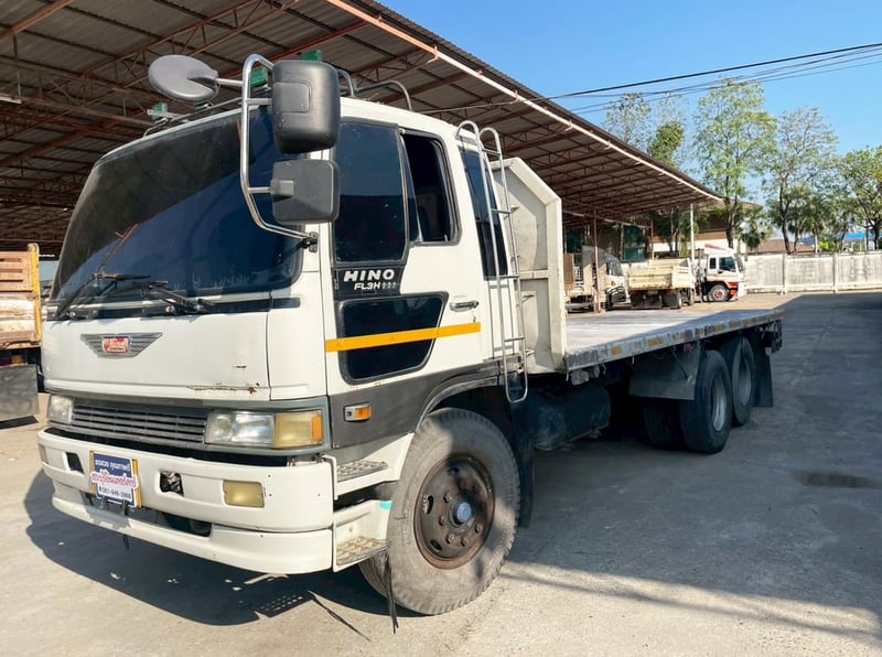 10 ล้อ พื้นเรียบ  HINO FL3H 260 แรง ปี 38