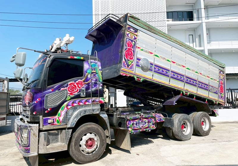 10 ล้อดั้ม ม่วงพ่วงทรัพย์ มาแล้ว 10 ล้อดั้ม ม่วงพ่วงทรัพย์ มาแล้ว