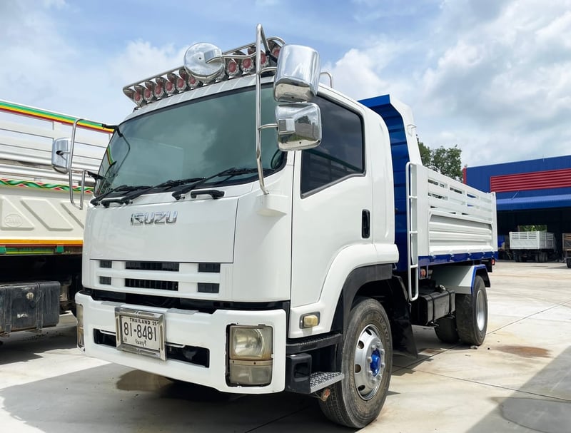 ISUZU FTR 240 แรง ปี 55