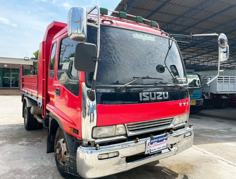 6 ล้อ แดง แรงฤทธิ์  ISUZU FSR 195 แรง ปี 54