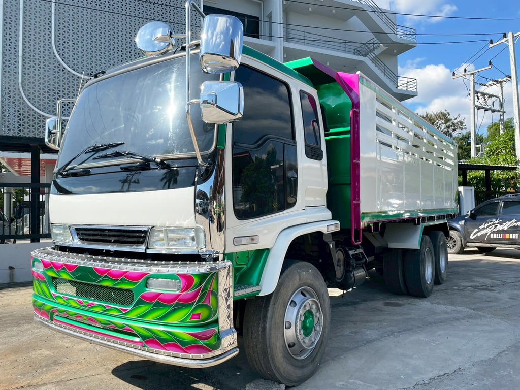 สิบล้อ ISUZU FXZ 23 270 แรง ปี 48 สิบล้อ ISUZU FXZ 23 270 แรง ปี 48