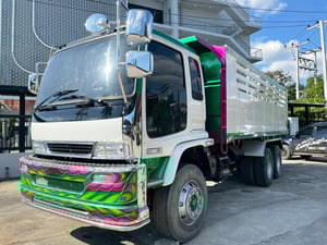 สิบล้อ  ISUZU FXZ 23  270 แรง ปี 48 