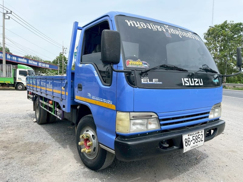 6 ล้อ ดั้ม น้ำเงิน ISUZU NPR 130 แรง ปี 44 ยาว 4.4 x 2.1 m 