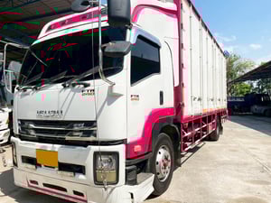 6 ล้อ ตู้บรรทุก 10 บาน  ISUZU FTR 240 แรง ปี 56