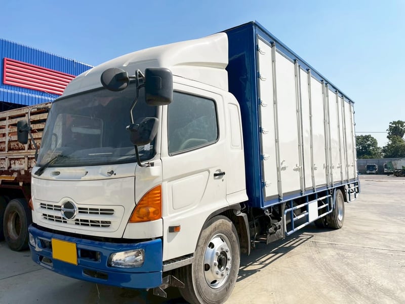 6 ล้อ ตู้สิบบาน HINO FG8J 212  แรง ปี 51