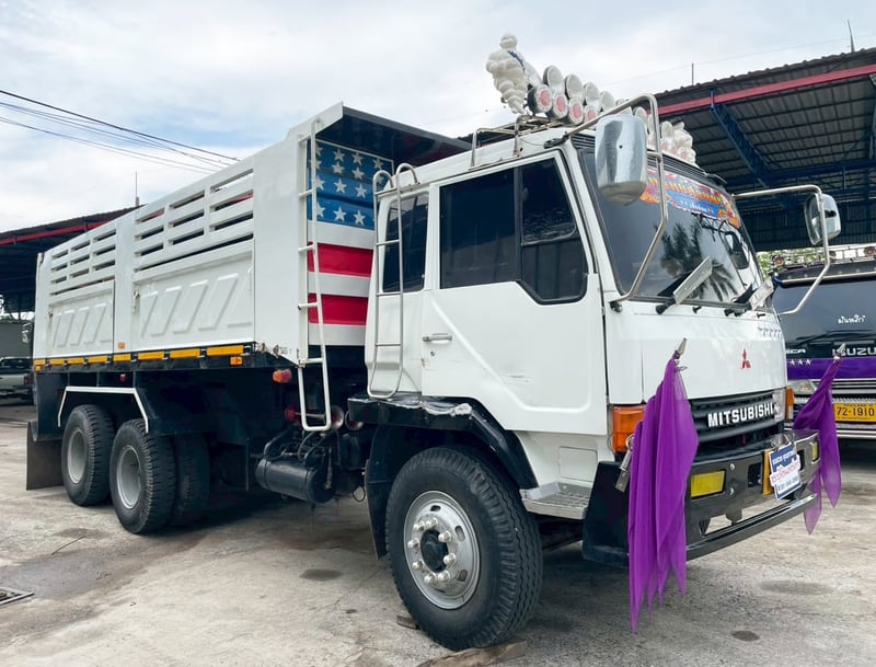 รถบรรทุก 10 ล้อดั้ม MITSHUBISHI FN527 220 แรง ปี 45 รถบรรทุก 10 ล้อดั้ม MITSHUBISHI FN527 220 แรง ปี 45