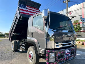 ISUZU FTR 34 6 ล้อ ดั้มเขียว
240 แรง ปี 55 ISUZU FTR 34 6 ล้อ ดั้มเขียว
240 แรง ปี 55